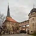 Schloss Thurnau mit dem Brückengang zur St.-Laurentius-Kirche