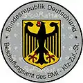 Zulassungsplakette des BMI, beispiels­weise für Fahrzeuge des Technischen Hilfswerks