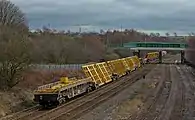 Zug mit Weichentransportwagen