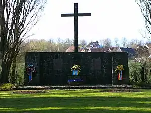 Gedenkstätte auf dem Waldfriedhof der Cap-Arcona-Opfer