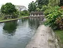 Schwimmbecken