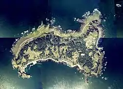 Die Insel Tobishima (jap. 奈曽の白滝, Tobi shima)