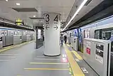 Bahnsteig 3/4 der Fukutoshin-Linie und Tōyoko-Linie