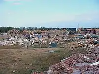 Verwüstungen in Madison nach einem Tornado im November 2001