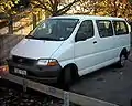 HiAce XH10 Kombi mit langem Radstand und Facelift 2001