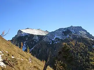 Trenchtlingstock und Leobner Mauer (rechts) von Westen