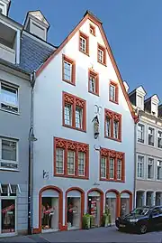 Neustraße 42