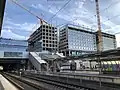 Das 2019 eröffnete Bahnhofsgebäude im Bau (2018)