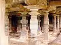 Vorhalle (mandapa) des Tripurantakesvara-Tempels