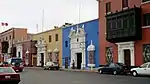 „Casa Calonge“ (blau) und „Casa Bracamonte“ (gelb), 18. und 19. Jahrhundert