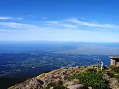Blick vom Iwaki (Vulkan) auf die Westküste der Tsugaru-Halbinsel