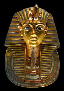 18. Dynastie, Neues Reich: Goldene Totenmaske des Tutanchamun (JE 60672)