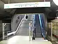 Aufgang von der Bahnsteigebene zur Oberfläche