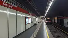 Bahnsteig der U1