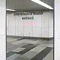 Installation „Pi“,Unterernährte Kinder
