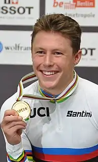 Corbin Strong als Weltmeisterim Punktefahren (2020)