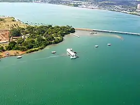 Luftaufnahme mit gut sichtbarer Ölspur