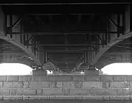 Die Unterseite der Brücke im Jahr 1985.