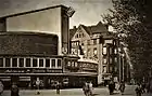 Im Bild vorn: UFA-Palast Universum (1929)