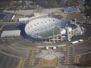 Luftaufnahme des Liberty Bowl Memorial Stadium (2010)