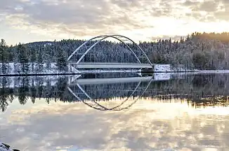 Brücke über den Luleälven