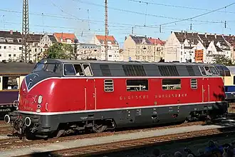 V 200 033 im Rangierbahnhof von Fürth (Bayern) Hbf
