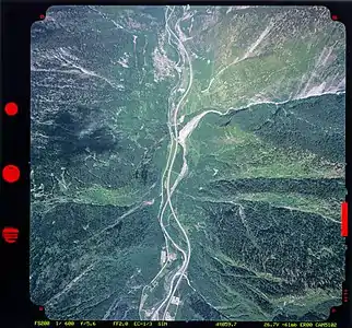 Soazza mit Val de la  Fórcola (oberhalb Bildmitte rechts)