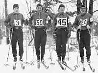 Vier der fünf Langläufer von 1932 (v. l. n. r.): Valmari Toikka, Veli Saarinen, Väinö Liikkanen und Martti Lappalainen