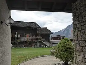 Blick von der Kapelle auf das Dorf Versegères