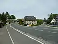 Ehemaliger Eisenbahnviadukt und heutiger Radweg über die Bundesstraße 173