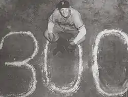 Victor Starffin zur Feier seines 300. Wins.