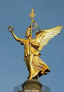 Berliner Siegessäule mit Göttin Victoria