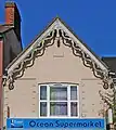 Ortgang mit Zier-Stirnbrettern (Colchester)