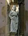Maria mit Kind auf dem nordöstlichen Strebepfeiler (15. Jh.)