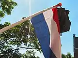 Flagge mit Schulranzen