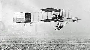 Farman-Voisin I am 13. Januar 1908 in Issy-les-Moulineaux