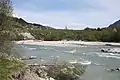 Der Vorderrhein bei Schluein mit Blick auf Sagogn