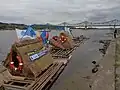 Replik eines Floßes beim Weichselfestival in Włocławek.