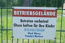 Derartige Baustellenschilder sind Ausdruck einer adultischen Haltung