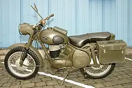 Maico 250 B der Bundeswehr(links)
