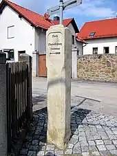 Wegweiser am Dorfgrund
