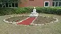 Skulpture „Die Lauschende“ von Walli Gebhard-Linke