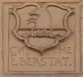 Wappen von 1628 am Kirchturm