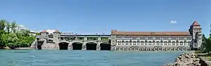 Die gesamte Staustufenunterseite des Kraftwerk Laufenburg