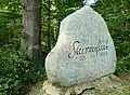 Gedenkstein und Wasserstandseiche im Kellenhusener Forst