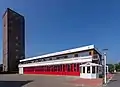 Wasserturm mit dem Gebäude der Freiwilligen Feuerwehr