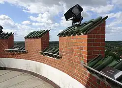 Aussichtsplattform mit Zinnenkranz
