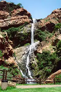 Wasserfall in den Witwatersrand National Botanical Gardens