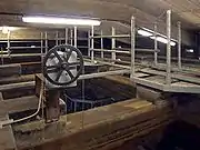 Mehrere miteinander verbundene Behälter nehmen insgesamt 300 m³ Wasser auf.