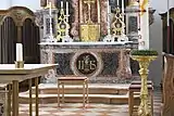 Hochaltar, Scagliola-Antependium